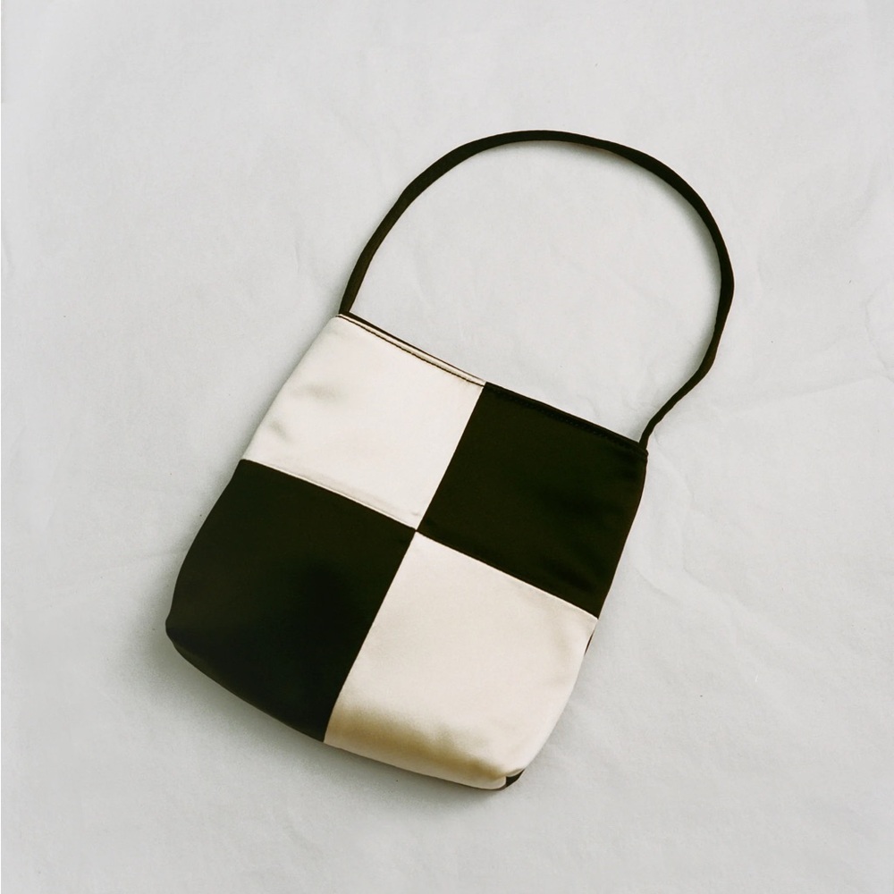 100% satin silk Hai Vera Checked Bag in Black and Ivory